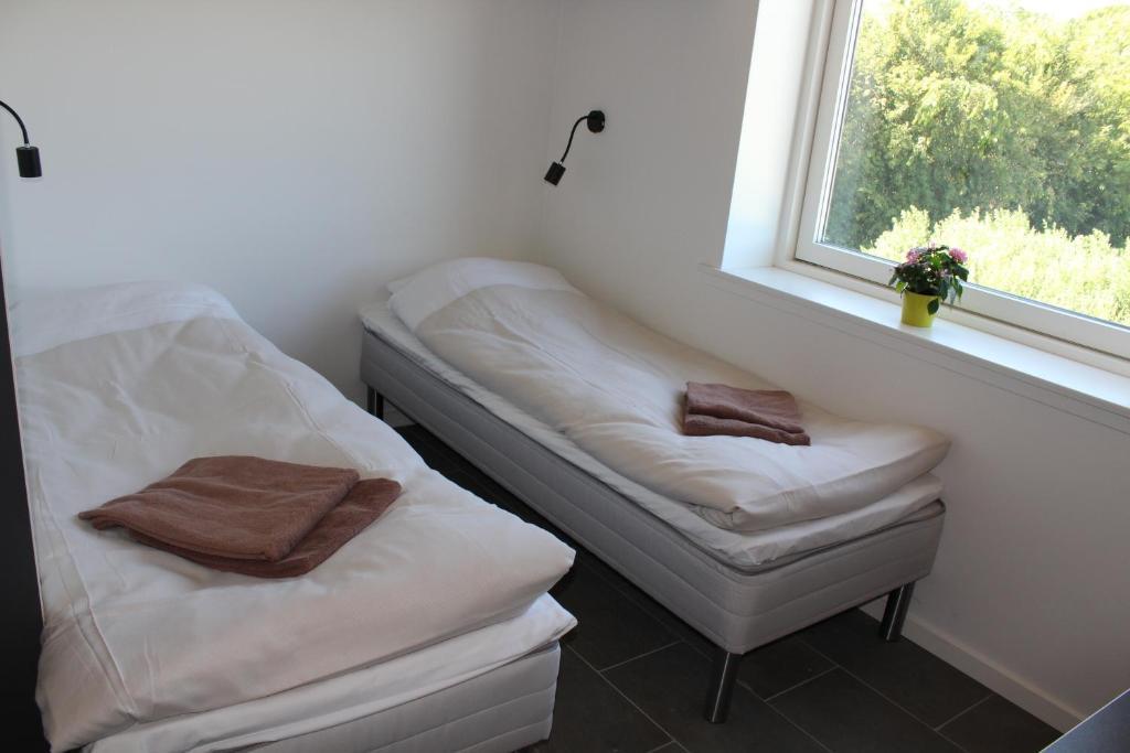 Icv Sleepwell Hotel Vra Room photo