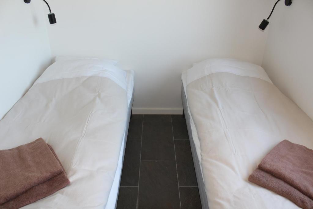 Icv Sleepwell Hotel Vra Room photo